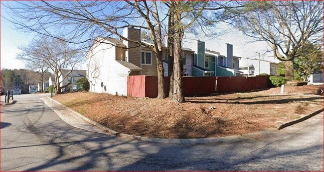 property at 1021 Thornwoode Ln