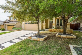 825 Waterfall Way in Austin, TX - Building Photo - Building Photo