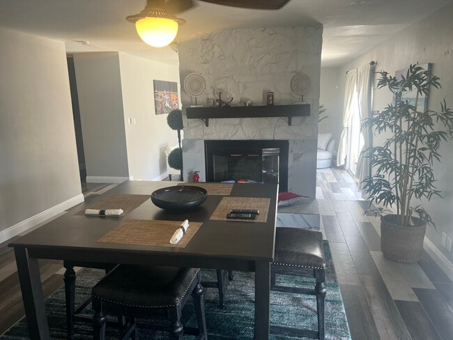1709 Ivanhoe Way in Las Vegas, NV - Building Photo - Building Photo