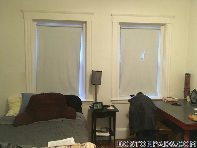 163 Summer St, Unit 3 in Somerville, MA - Building Photo - Building Photo