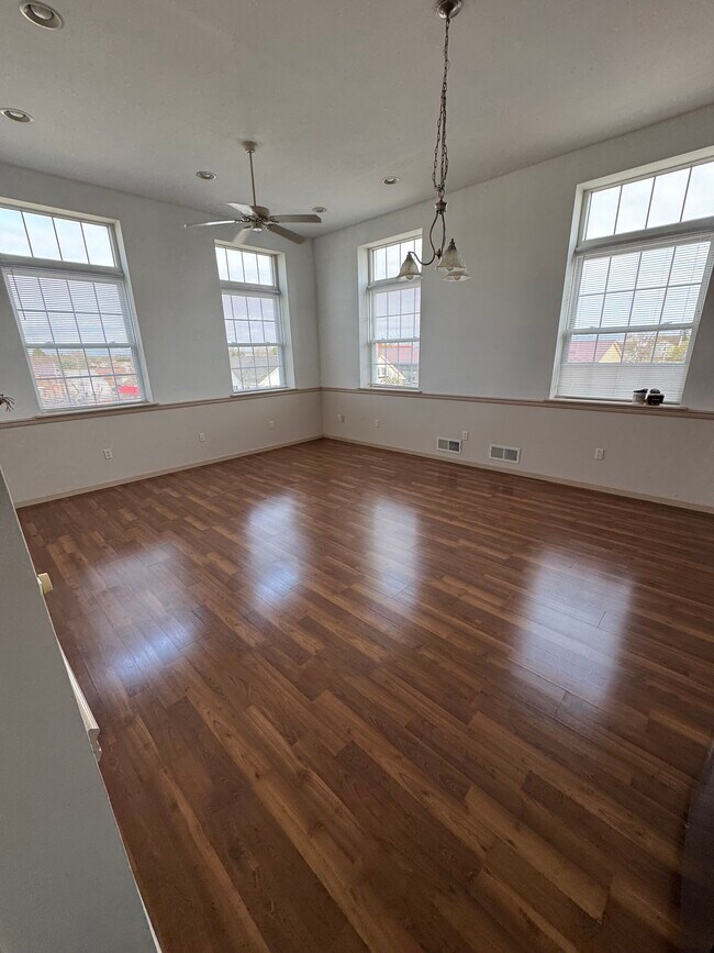 34 E Washington St, Unit 9 in Mcadoo, PA - Building Photo - Building Photo