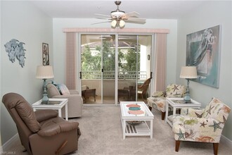 3940 Pomodoro Cir-Unit -302 in Cape Coral, FL - Foto de edificio - Building Photo