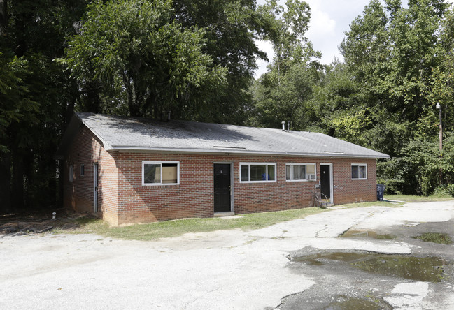 College St Duplex in Simpsonville, SC - Building Photo - Building Photo