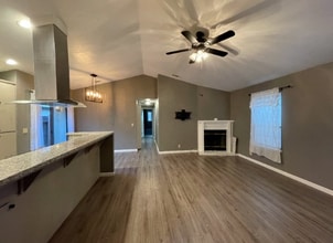 1331 Chignahuapan Way in Roseville, CA - Building Photo - Building Photo