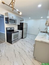 5119 Pratt St in Omaha, NE - Building Photo - Building Photo