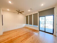 2401 Crawford St photo'