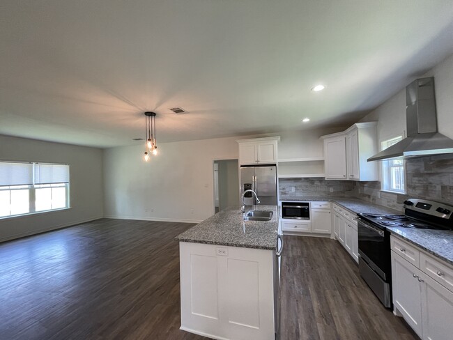 6205 County Rd 1143 in Tyler, TX - Building Photo - Building Photo