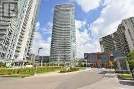 70-470 Forest Manor Rd in Toronto, ON - Building Photo