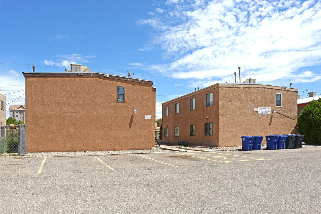 1808-1812 Buena Vista Dr SE in Albuquerque, NM - Building Photo