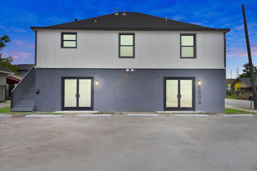 6504 Canal St in Houston, TX - Building Photo