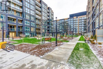 2333 Khalsa Gate in Oakville, ON - Building Photo - Building Photo