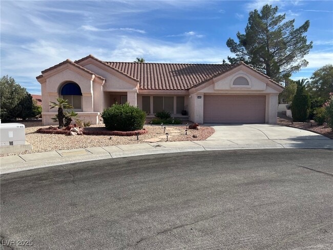 2404 Floyd Ct