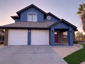 7336 Canyon Run Dr in El Paso, TX - Building Photo - Building Photo