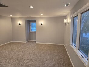 3613 River Rd, Unit 3613B in Washington, NC - Building Photo - Building Photo