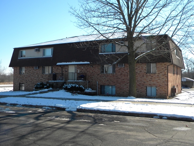 Multi-Building Apartments in West Bend, WI - Building Photo