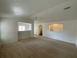 7708 Eagle Ave NW in Albuquerque, NM - Building Photo - Building Photo