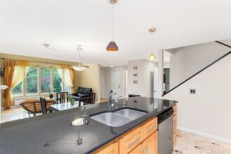 14112 NE 78th Ct in Redmond, WA - Building Photo - Building Photo
