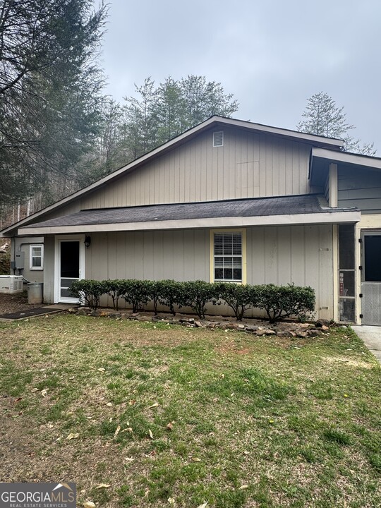 148 Glenn Head Rd in Dahlonega, GA - Building Photo