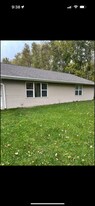 4932 Rosewood Ct, Unit 4932 in Little Suamico, WI - Building Photo