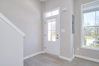 137 Marineris Cir in Martinsburg, WV - Building Photo - Building Photo
