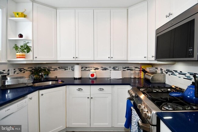 854 N Liberty St in Arlington, VA - Building Photo - Building Photo