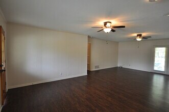301 Powell Dr in Tyler, TX - Building Photo - Building Photo