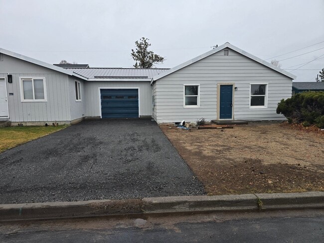 property at 1026-1038 SW 17th St