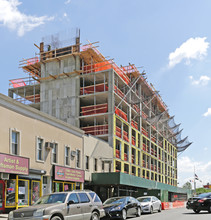 781 Metropolitan Ave in Brooklyn, NY - Foto de edificio - Building Photo