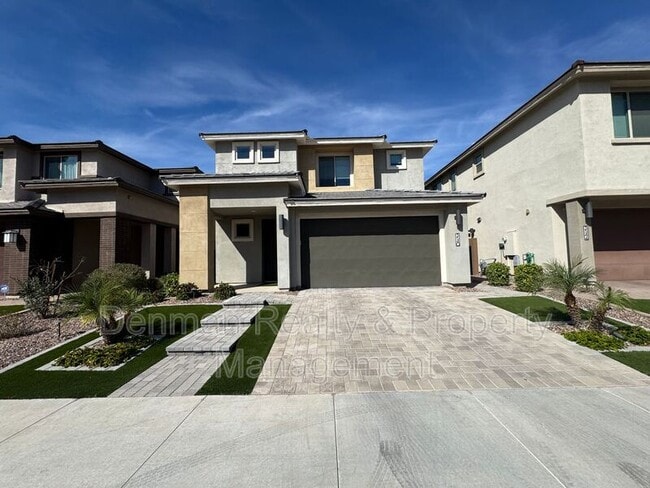 3540 E Tina Dr in Phoenix, AZ - Building Photo - Building Photo