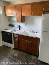 38 E Xenia Ave in Cedarville, OH - Building Photo - Building Photo