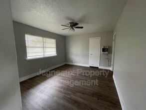 1205 Sunset Dr in Lake Charles, LA - Building Photo - Building Photo