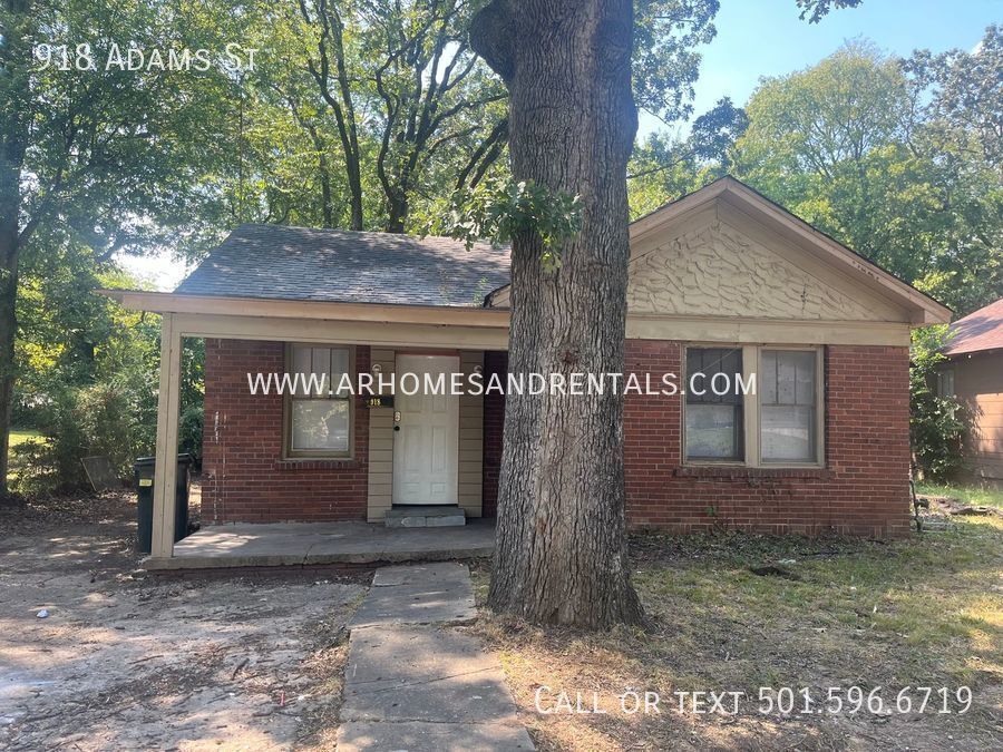 918 Adams St in Little Rock, AR - Building Photo