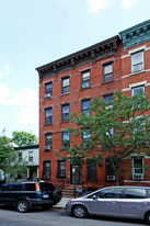 373 13th St Apartments