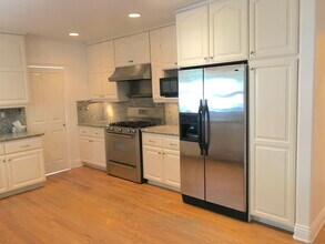 325 S Berkeley Ave, Unit Main House in Pasadena, CA - Building Photo - Building Photo