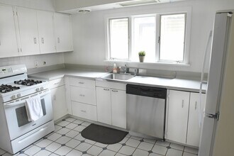 61 Manchester Pl, Unit 2 in Buffalo, NY - Foto de edificio - Building Photo
