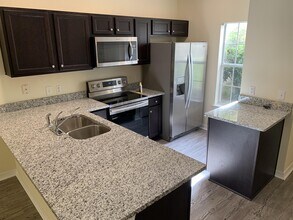 2717 Bay Club Dr in Navarre, FL - Building Photo - Building Photo