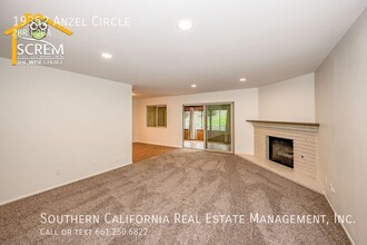 19352 Anzel Cir in Santa Clarita, CA - Foto de edificio - Building Photo