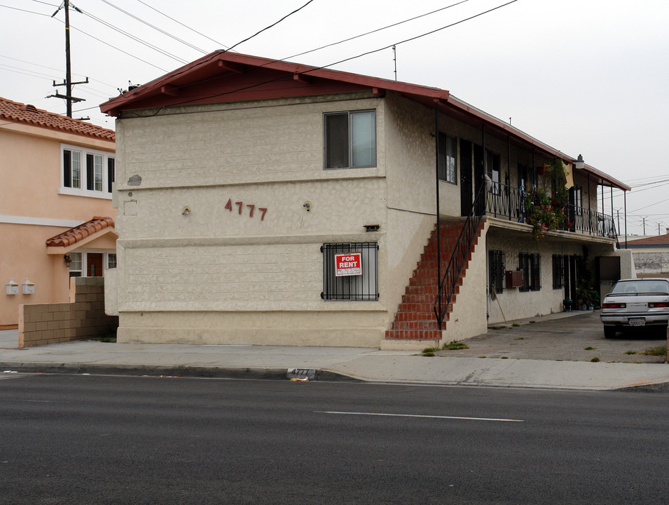 4777 W 120th St in Hawthorne, CA - Foto de edificio