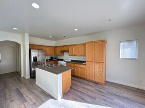 4939 Pale Buffalo Rd in Las Vegas, NV - Building Photo - Building Photo