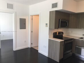 551 Michigan Ave in Miami Beach, FL - Building Photo - Building Photo