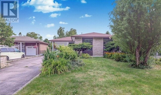 property at 951 Essa Crescent