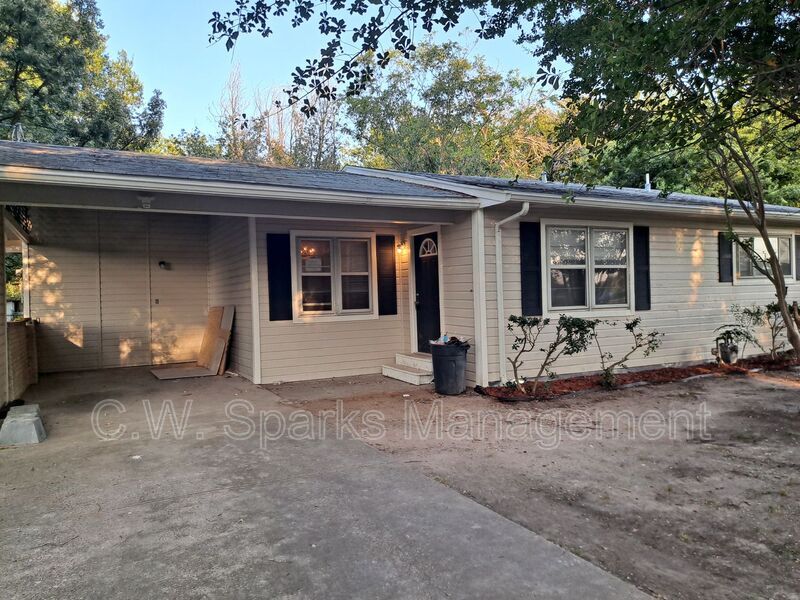 6203 Live Oak St in Greenville, TX - Building Photo