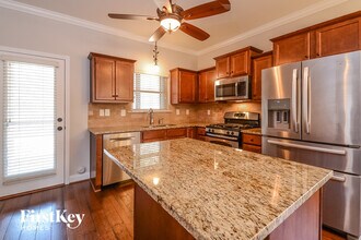 2104 Chelsea Park Bend in Chelsea, AL - Foto de edificio - Building Photo