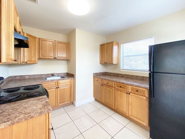 3740 Avenue S in Riviera Beach, FL - Building Photo - Building Photo
