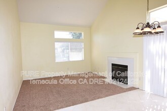 31977 Arlington Cir in Bonsall, CA - Foto de edificio - Building Photo