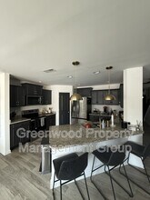 111 Crepe Myrtle Ln in Jamestown, NC - Building Photo - Building Photo