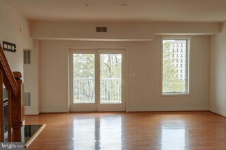 10205 Wincopin Cir in Columbia, MD - Building Photo - Building Photo