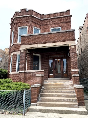 2952 N Fairfield Ave, Unit 2 in Chicago, IL - Building Photo