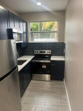 3451 Charleston Blvd in Fort Lauderdale, FL - Building Photo - Building Photo