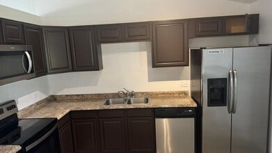 720 Bear Way in Kissimmee, FL - Building Photo - Building Photo